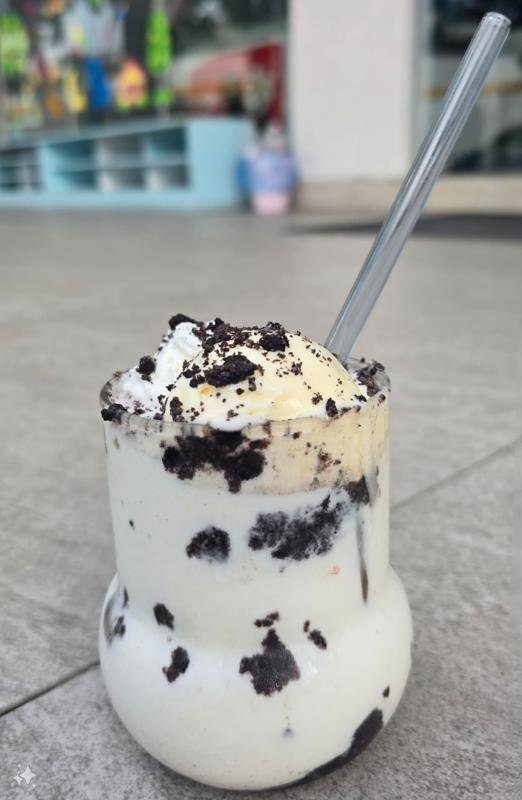 Oreo Ice Cream Milk